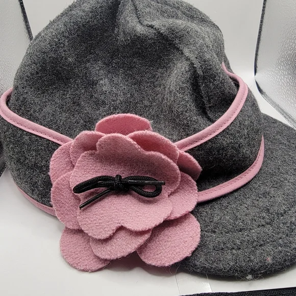 Stormy Kromer Gray Pink The Petal Pusher Fitted Cap Women\'s Size 7 1/8 Stormy Kromer | Accessories | Stormy Kromer Hat Cap Size 7 8  main image 2